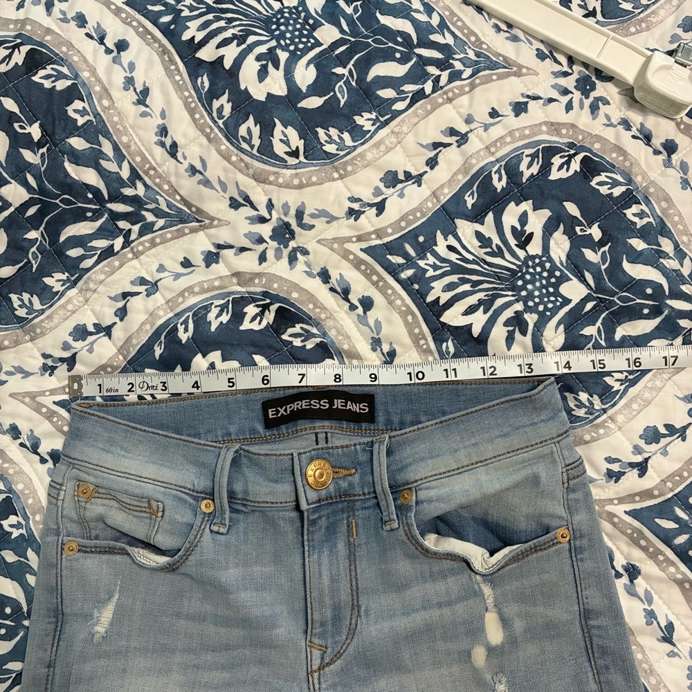 Express Blue Skinny Legging Mid Rise Distressed Jeans Womens 2R - Picture 9 of 11